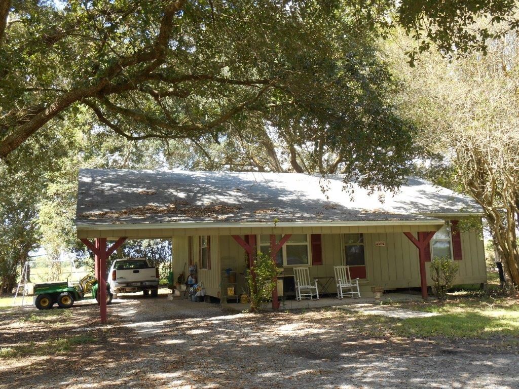 13505 Junius Rd, Abbeville, LA 70510